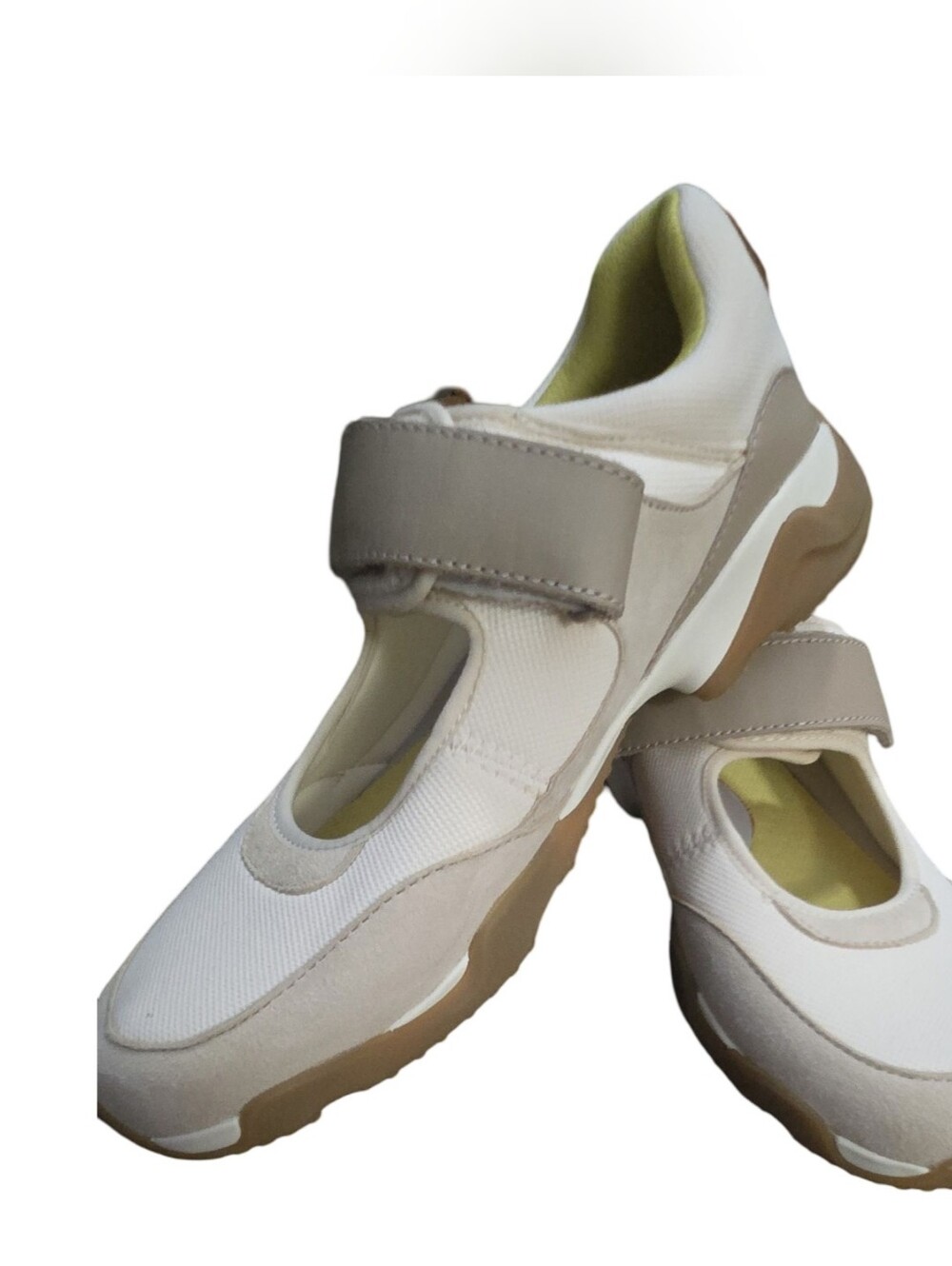 Vionic White and Tan Mary Jane Athletic Shoes Neutral Comfort Walking Size 7.5
